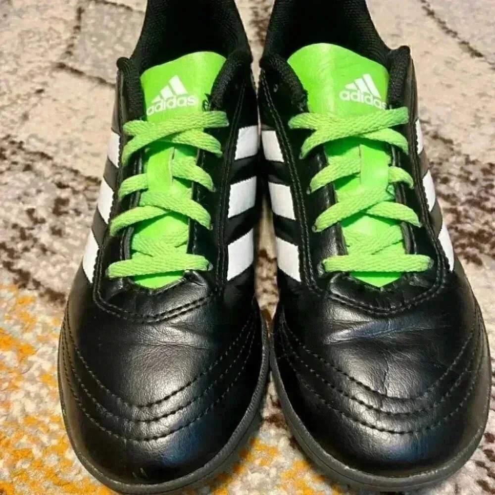 Adidas SGC 753002 Soccer Cleats